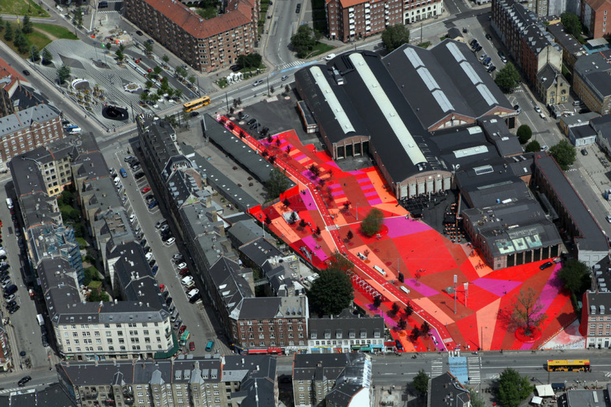 Superkilen w Kopenhadze fot.: Superflex; projekt znalazł się w finale konkursu o nagrodę Mies van der Rohe
