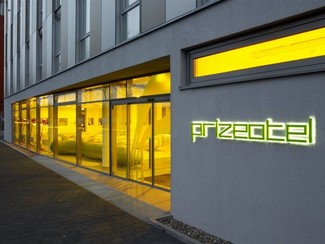 Prizeotel - projekt Karima Rashida