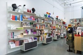 Sklep w Design Museum w Helsinkach. Do jego aranżacji wykorzystano fińskie panele Muunto
