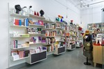 Sklep w Design Museum w Helsinkach. Do jego aranżacji wykorzystano fińskie panele Muunto
