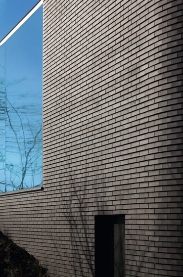 Dom jednorodzinny nad jeziorem w Kamperland w Holandii - elewacj, autor projektu: architekci Bedaux de Brouwer; fot. Röben